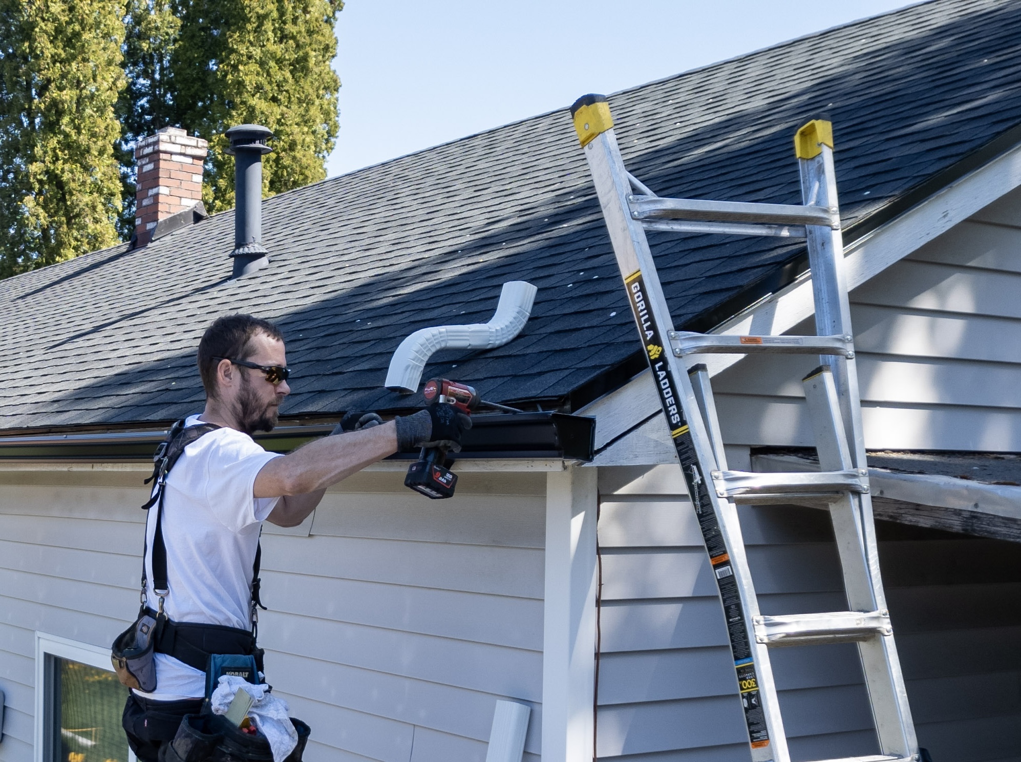 Top Questions to Ask When Hiring a Residential Roofer in Bellevue residential roofer